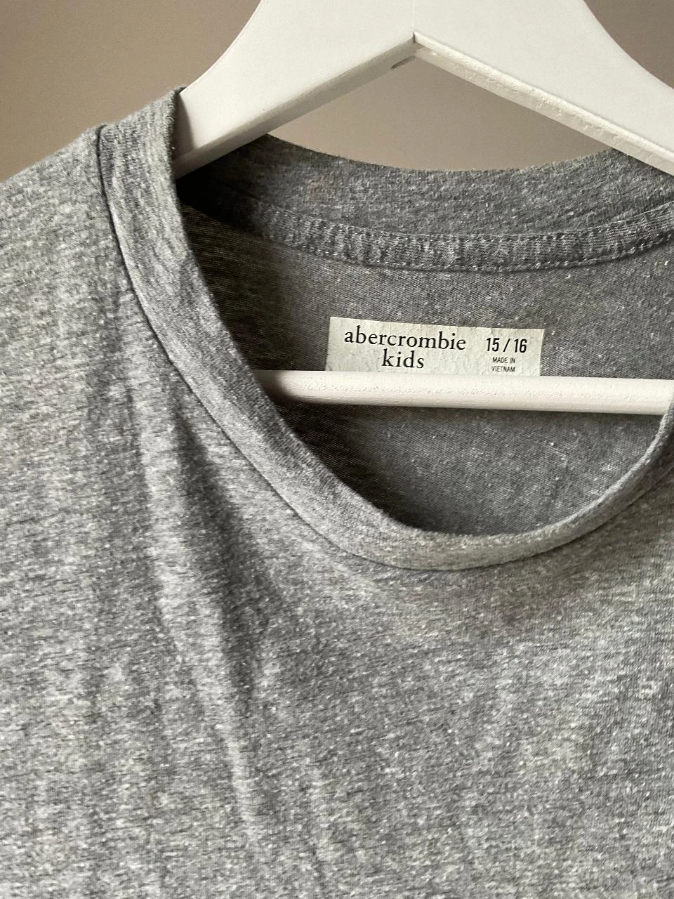 Camiseta Abercrombie hombre gris jaspeado – Talla XS (o adolescente 15-16 años) – photo 4